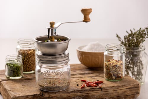 Kilner Seasoning Grinder, Refillable Glass Spice Mill With Stainless Steel Grinder In Multi