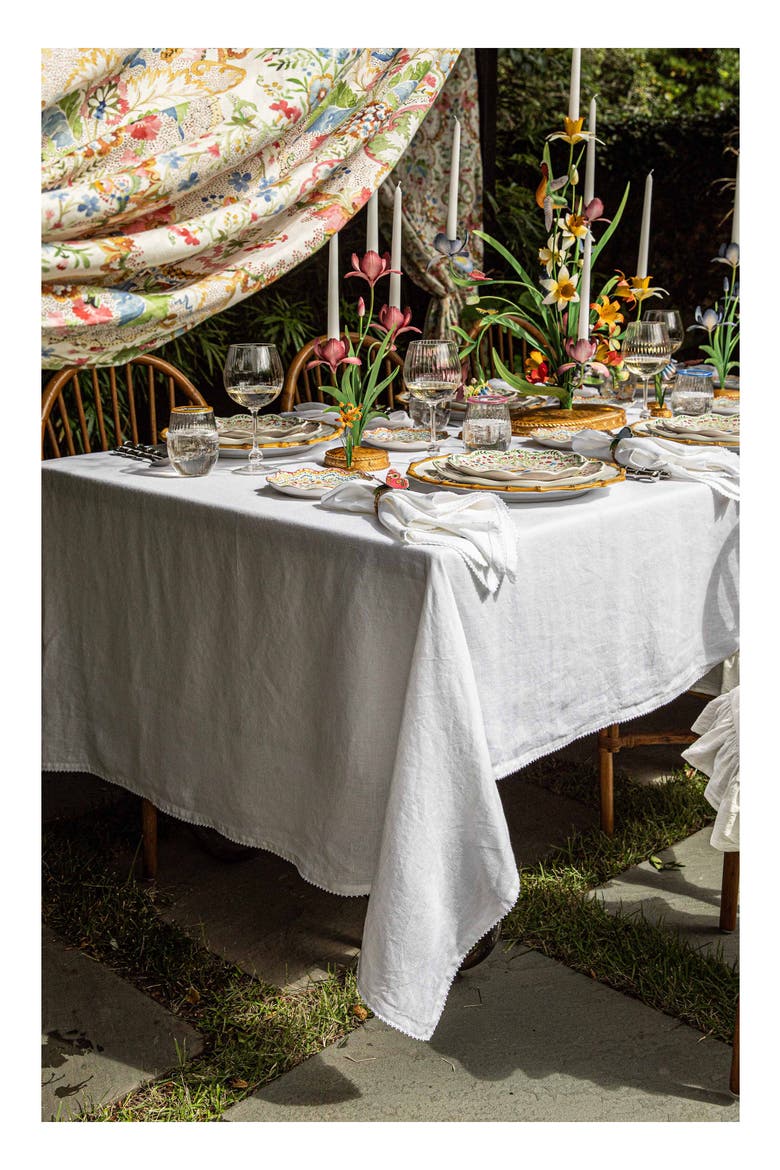 Berry Scallop Linen Tablecloth, Alternate, color, WHITE