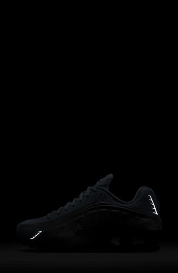 Shox R4 Running Shoe