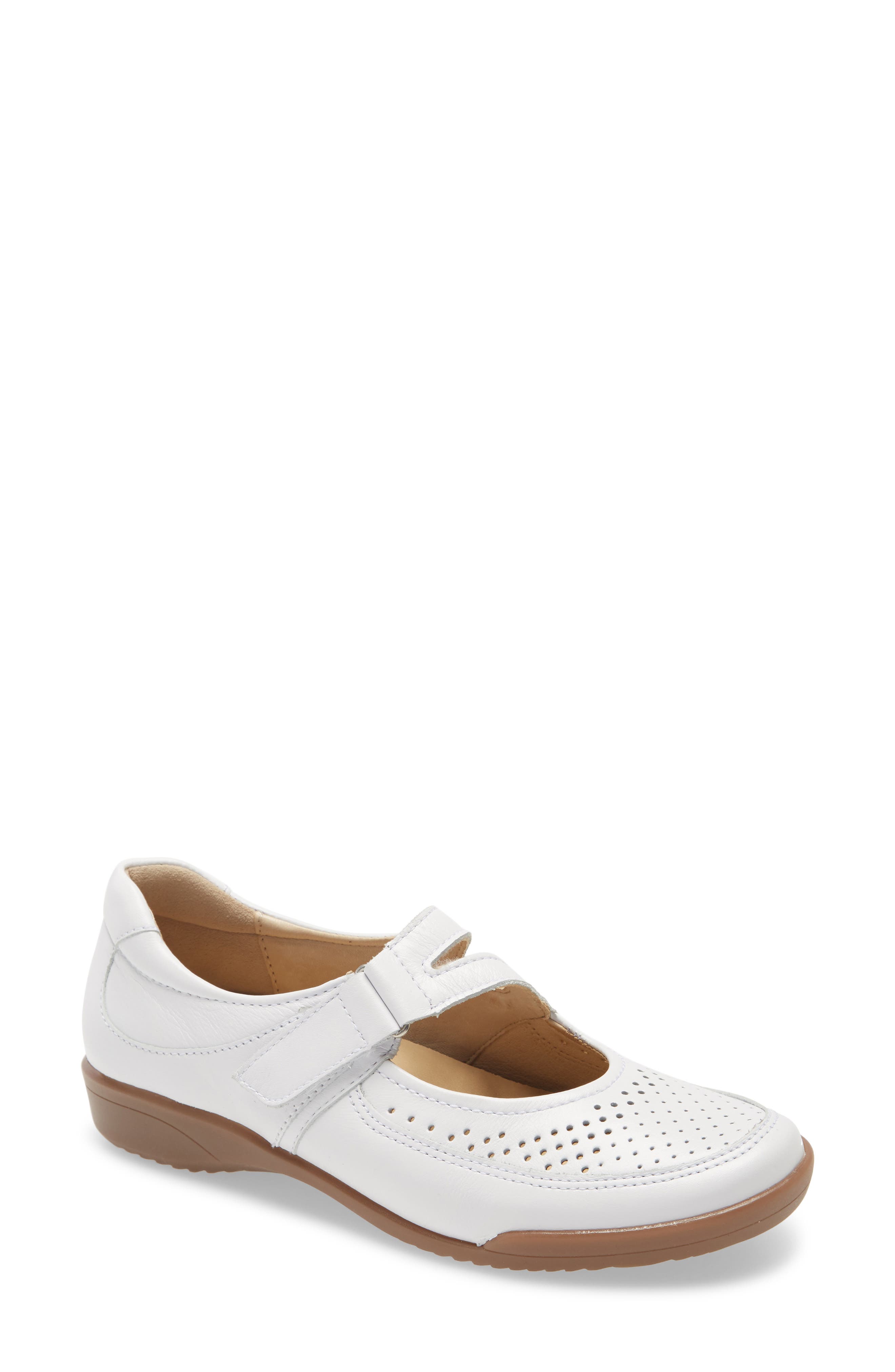 ara April Mary Jane Flat, Main, color, 