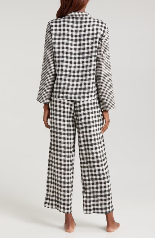 Desmond & Dempsey Long Sleeve Linen Pajamas In Multi