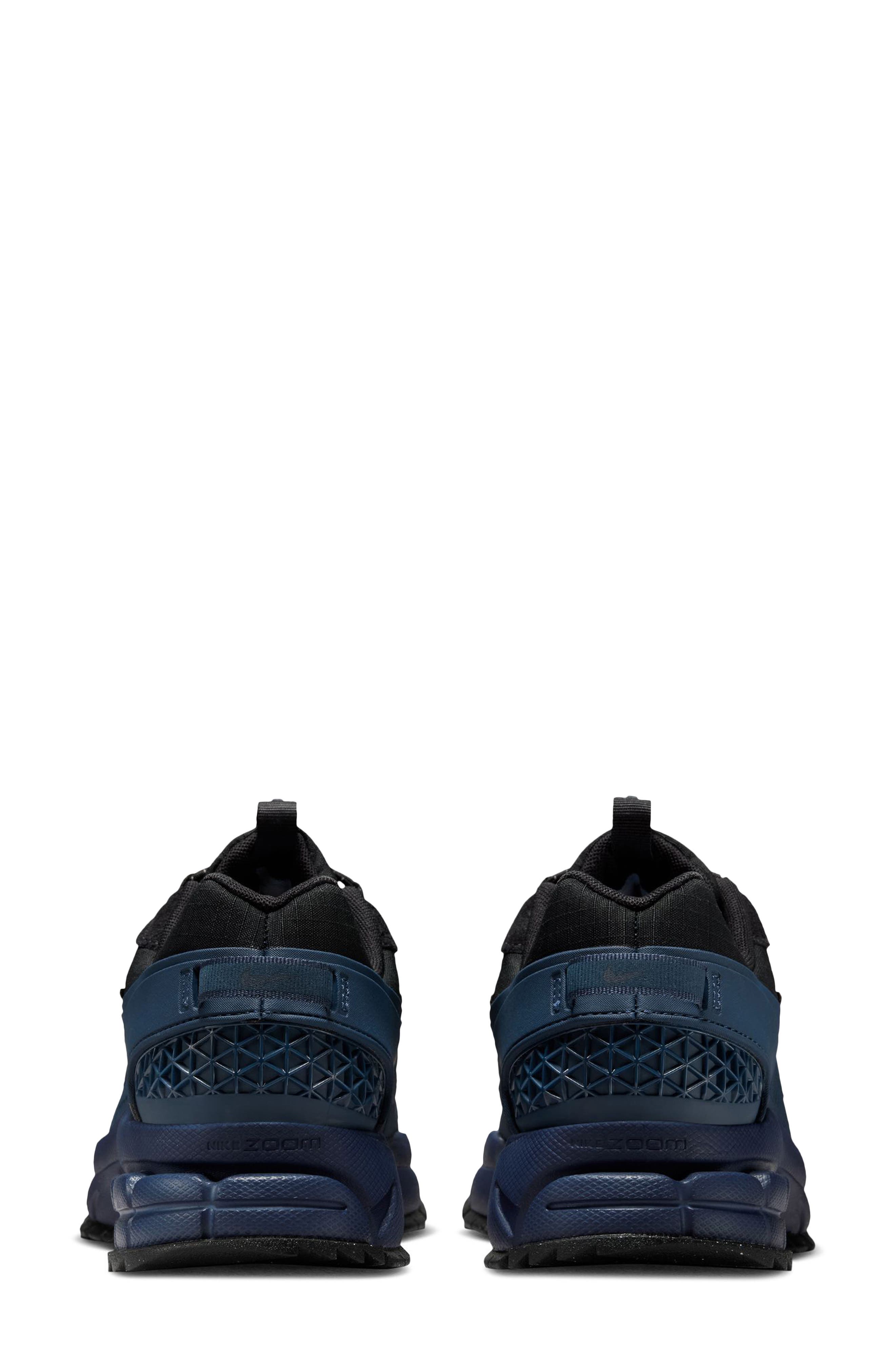 Nike Zoom Vomero Roam Winterized Sneaker, Alternate, color, Navy/ Black/ World Indigo