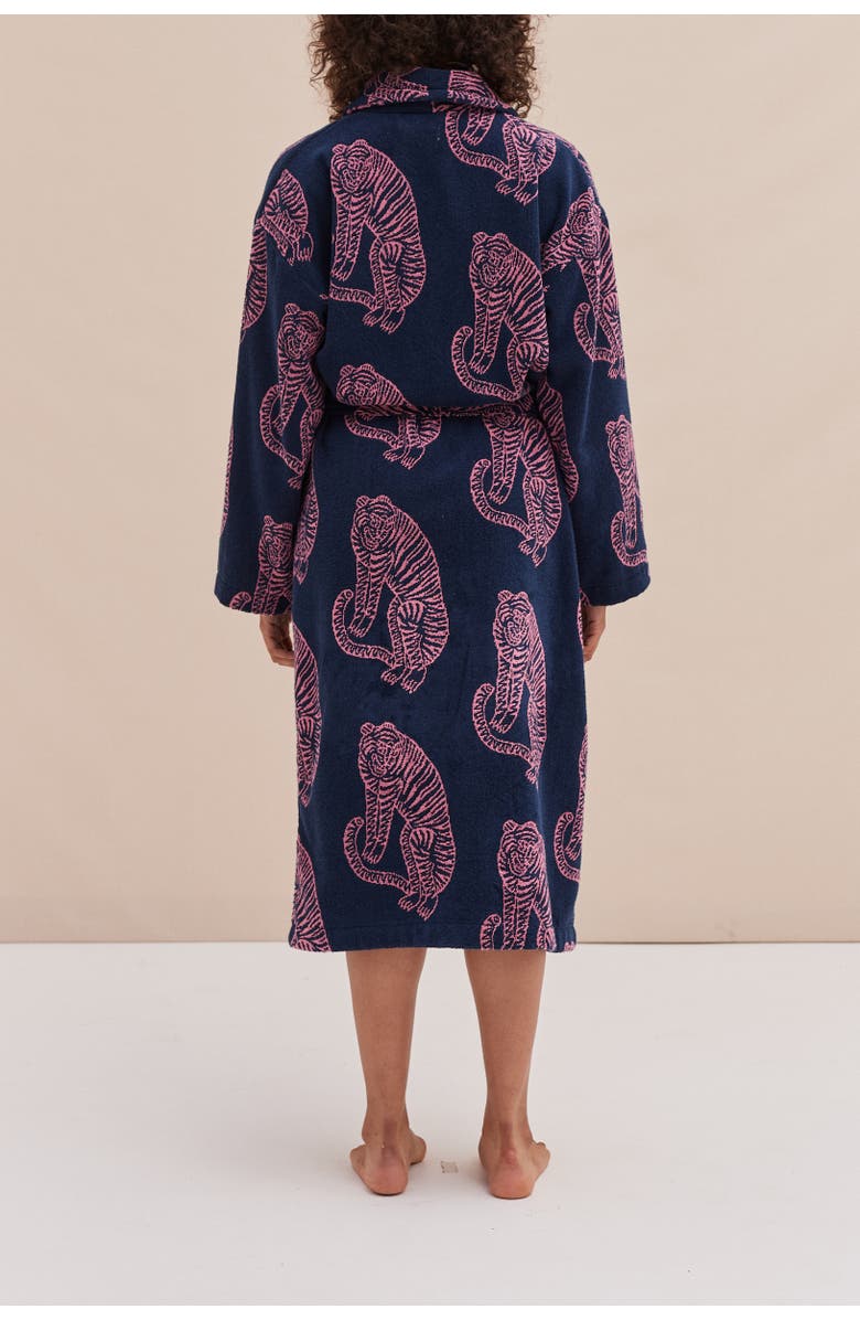 Desmond & Dempsey Unisex Towel Robe, Alternate, color, Tiger Navy/Pink