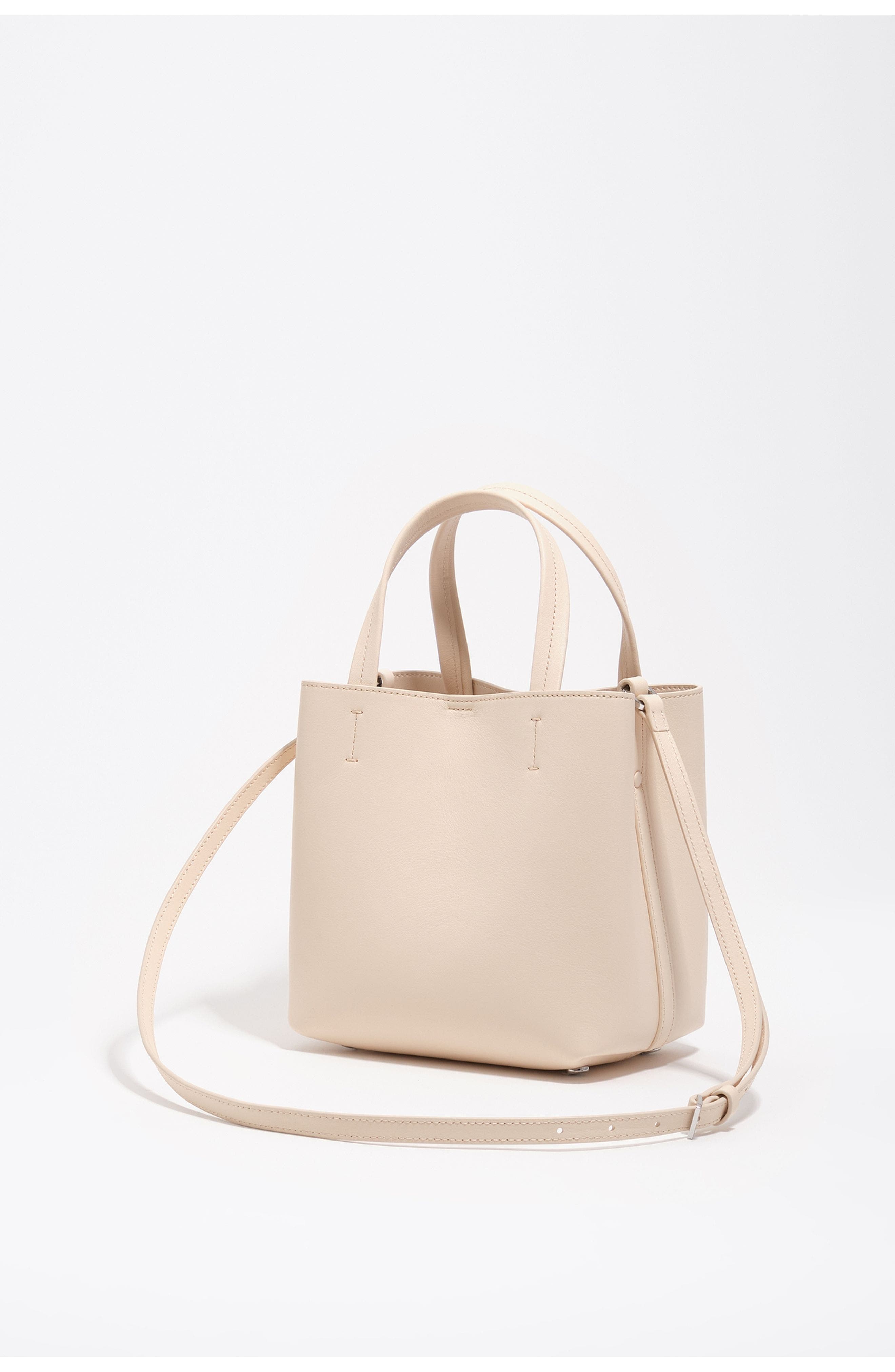 Bimba y Lola Small leather Chihuahua Bag SS26, Alternate, color, Sand
