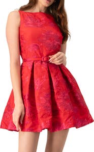 IVONNE Sleeveless Midi Dress with Round Neck