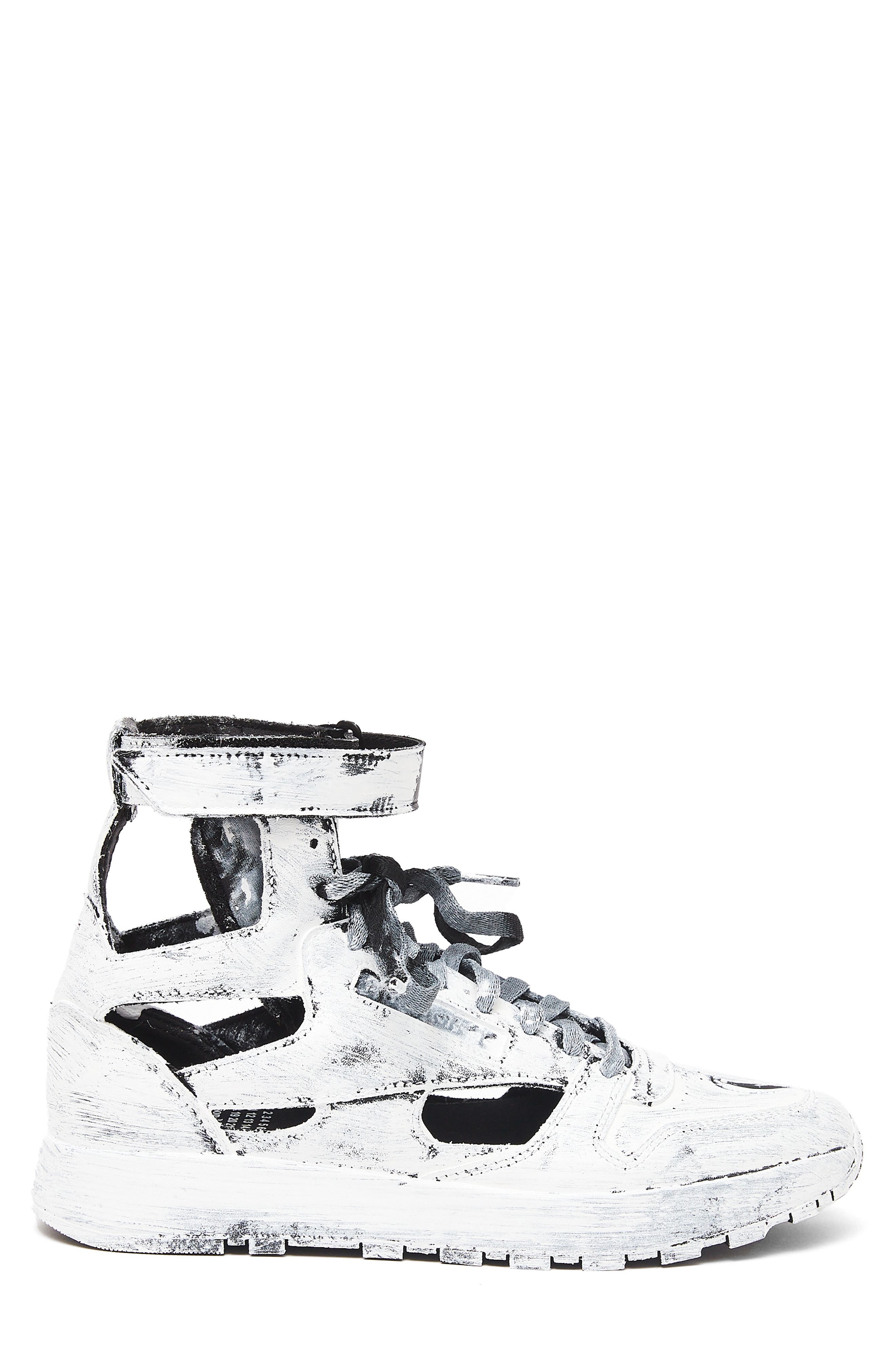 Maison Margiela x Reebok Classic Leather Tabi High Top Sneaker, Alternate, color, 