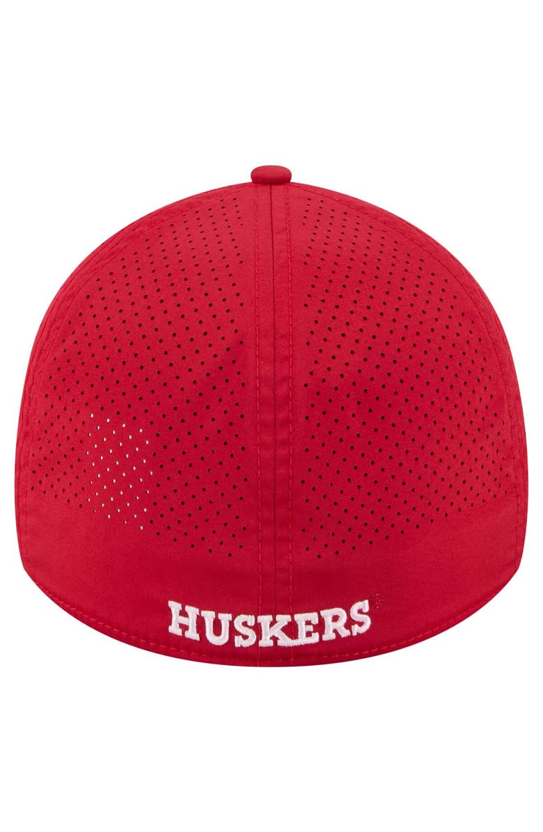 New Era Men
s New Era  Scarlet Nebraska Huskers Rope 39THIRTY Flex Hat, Alternate, color, Scarlet