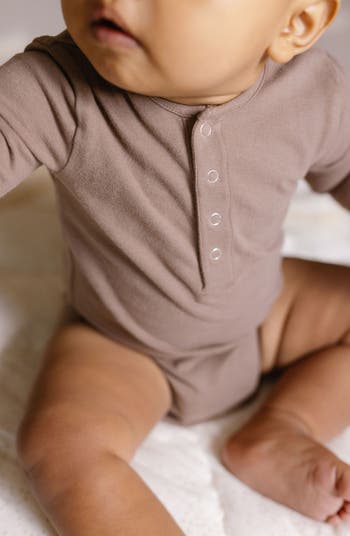 Essentials Long Sleeve Organic Cotton Bodysuit