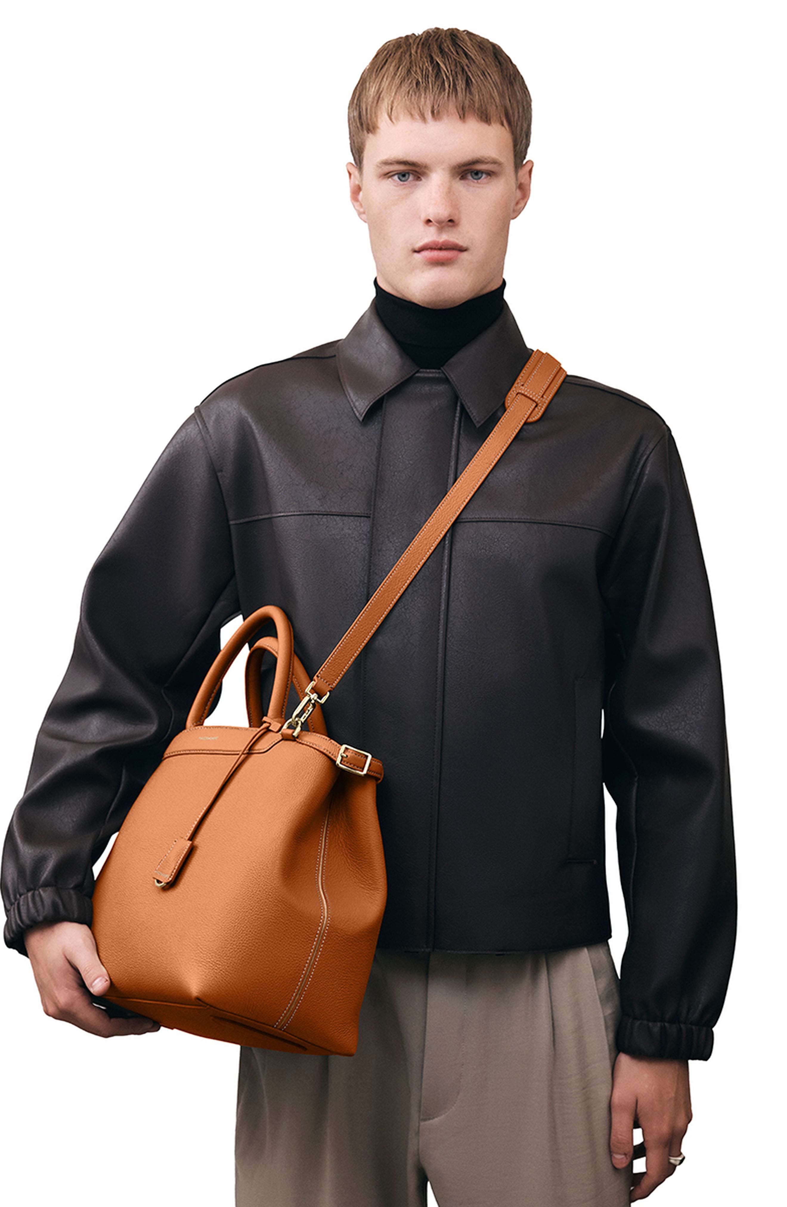 The Large Palais, Alternate, color, Pecan Brown