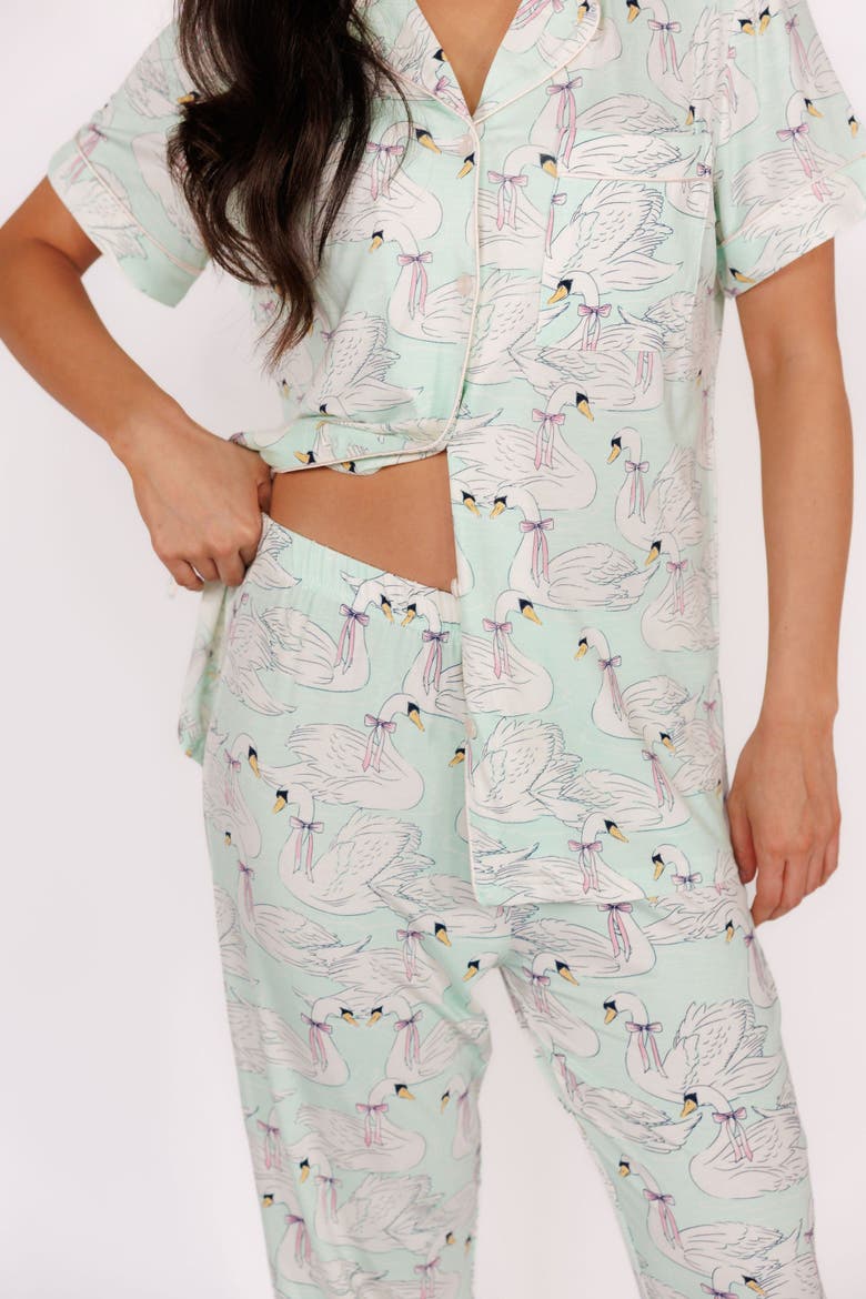 Short Sleeve & Cropped Pant Pajama Set, Alternate, color, Swan in Pastel Green