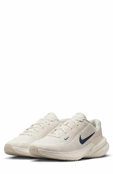 Nike Uplift SC Sneaker