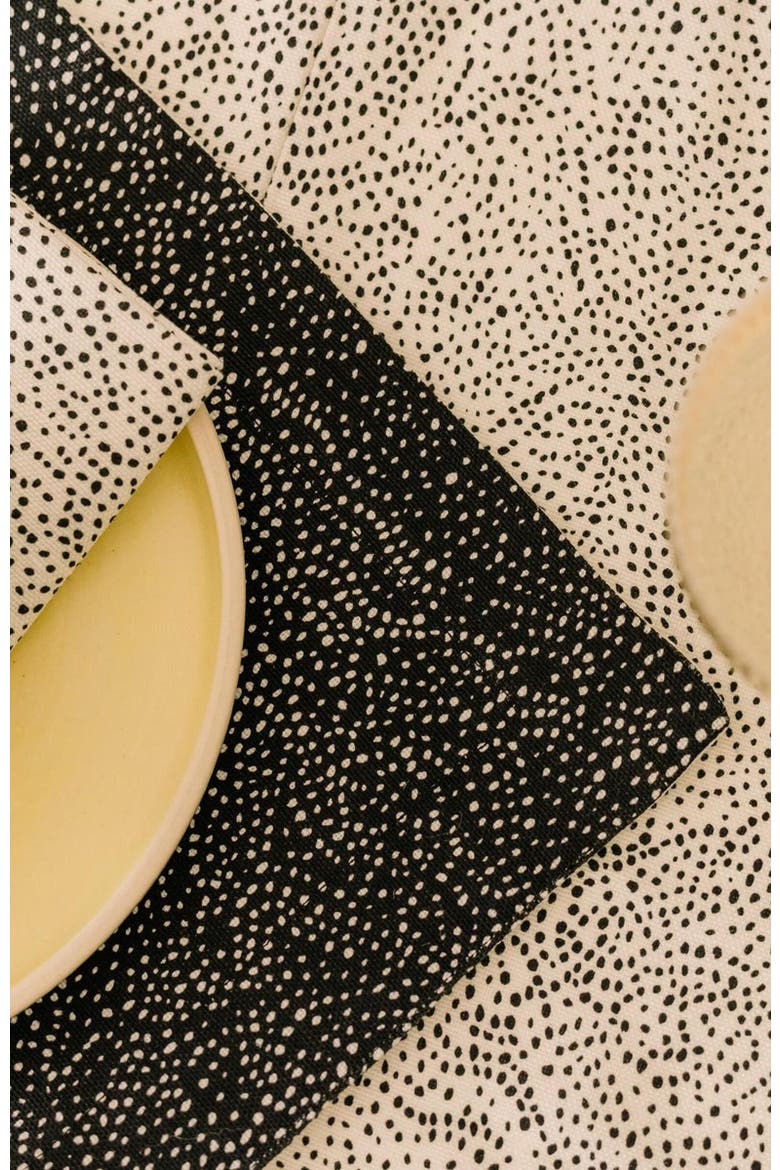 Palizada in Albatross - Pair of Napkins, Alternate, color, Albatross