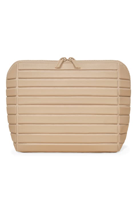 The Medium Traveller Cosmetic Case