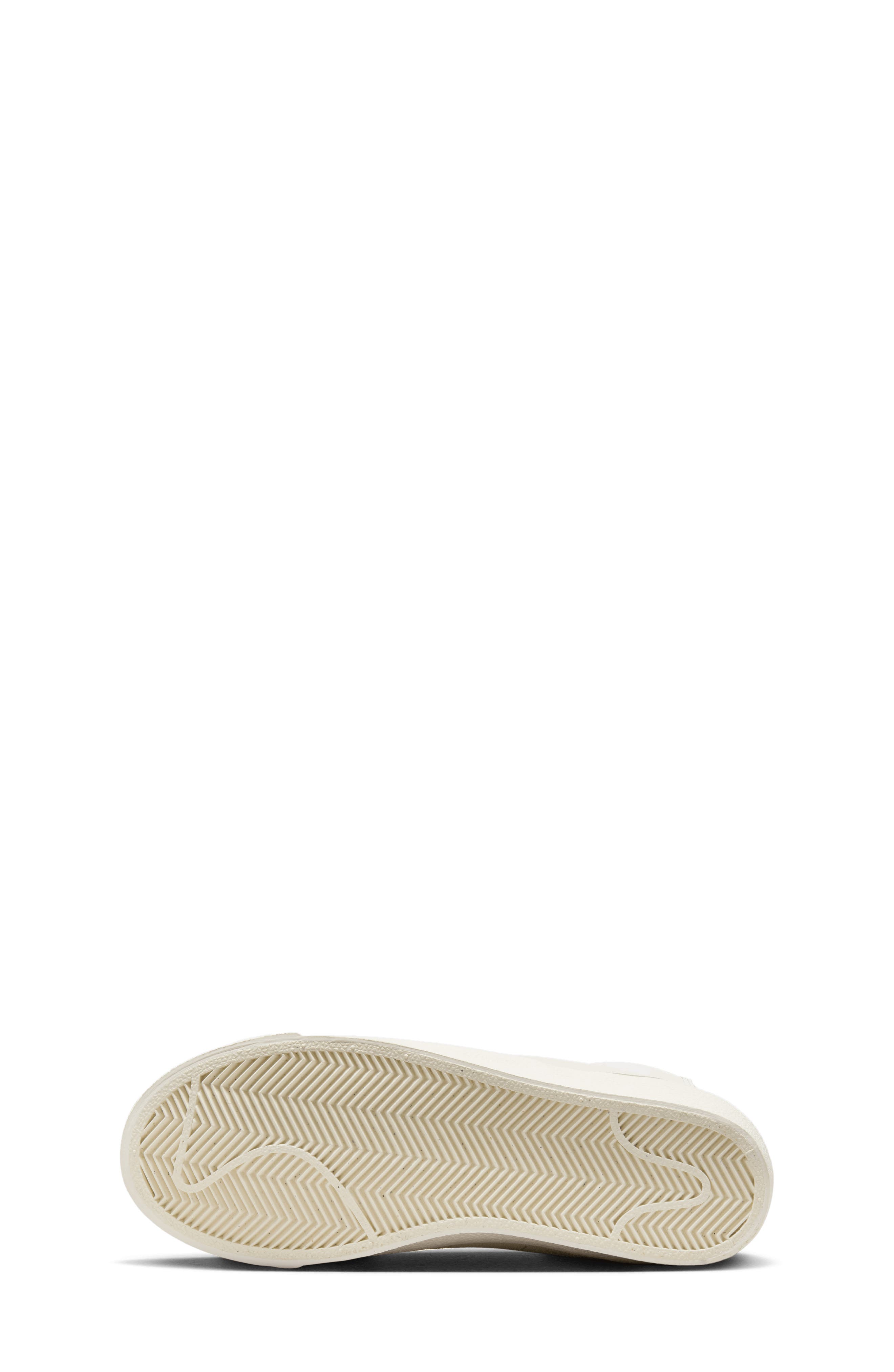 Nike Kids' Blazer Mid '77 SE Sneaker, Alternate, color, 
