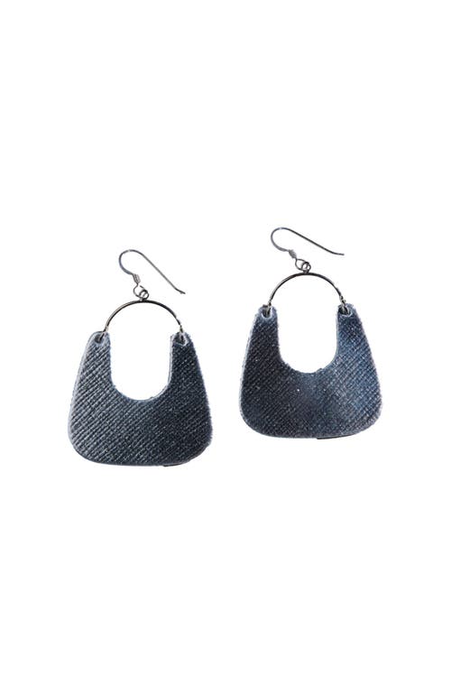 Nickel & Suede Soft Pearl Noras Earrings In Black