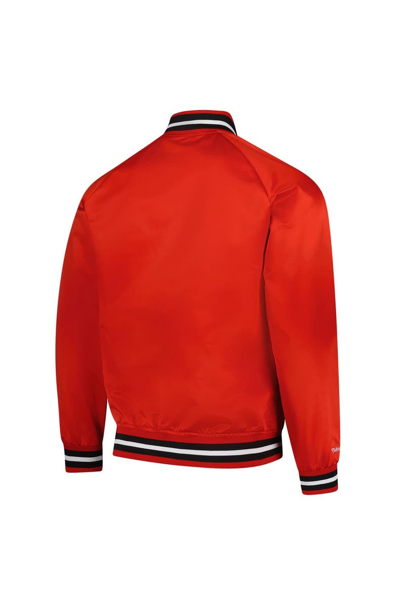 Mitchell 
Ness Men
s Mitchell 
Ness Red Wisconsin Badgers Lightweight Satin Raglan Full-Snap Jacket, Alternate, color, Red