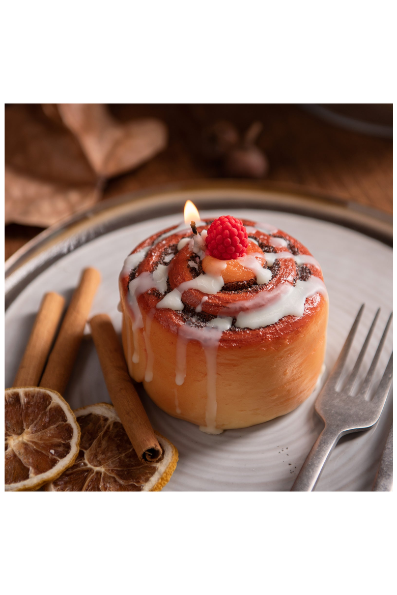 Cinnamon Roll Candle, Alternate, color, Cinnamon