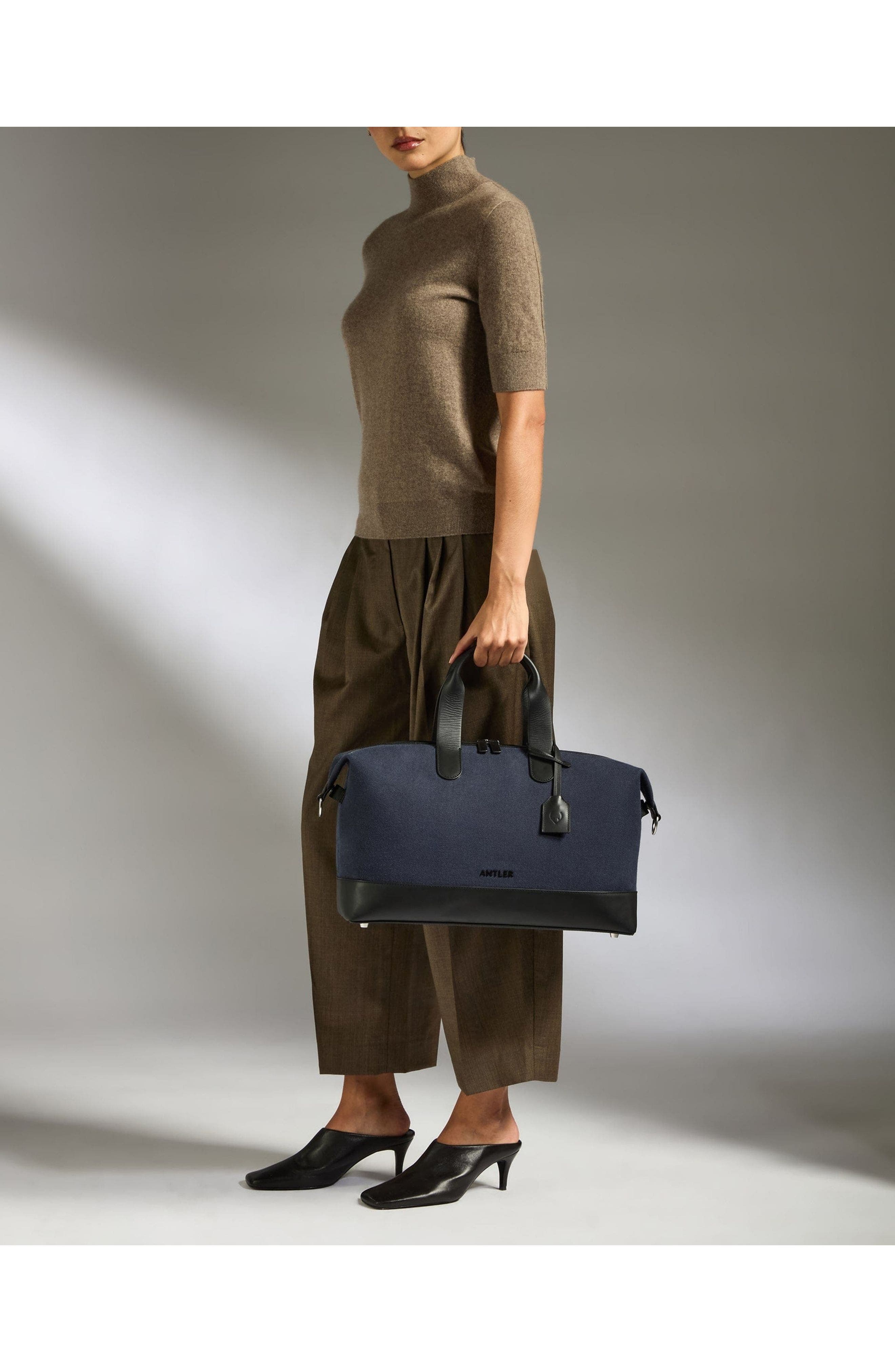 Heritage Overnight Bag in Navy, Alternate, color, Navy