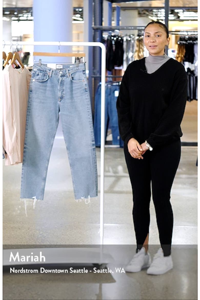 Daphne High Waist Raw Hem Crop Stovepipe Jeans video
