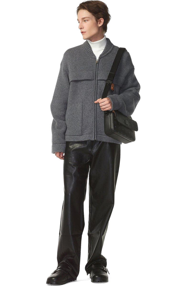 MCM Aren Messenger Bag in Visetos, Alternate, color,