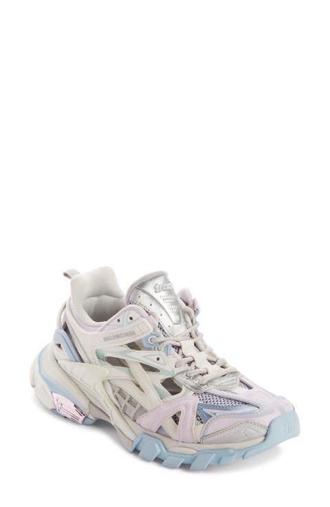 Track 2.0 Sneaker (Women)