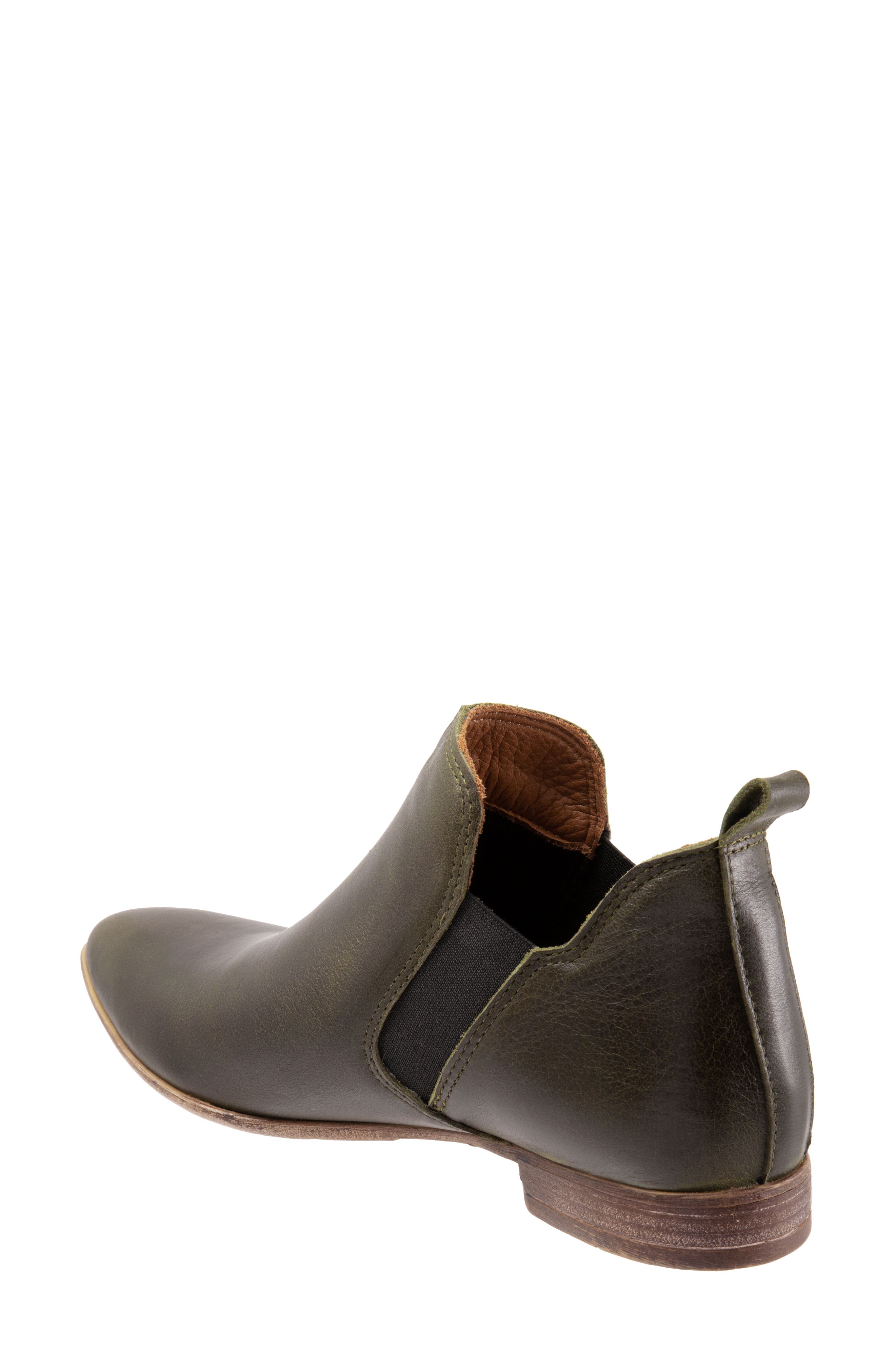 Bueno Vicki Chelsea Boot, Alternate, color, Dark Green