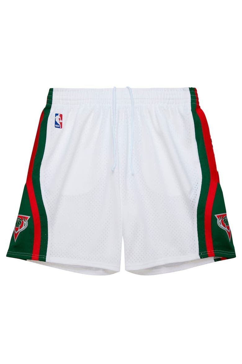 Men's Mitchell & Ness White Milwaukee Bucks 2013/14 Swingman Shorts, Alternate, color, White