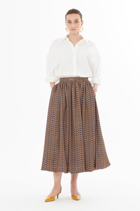 Balloon Skirt with Logo Pattern