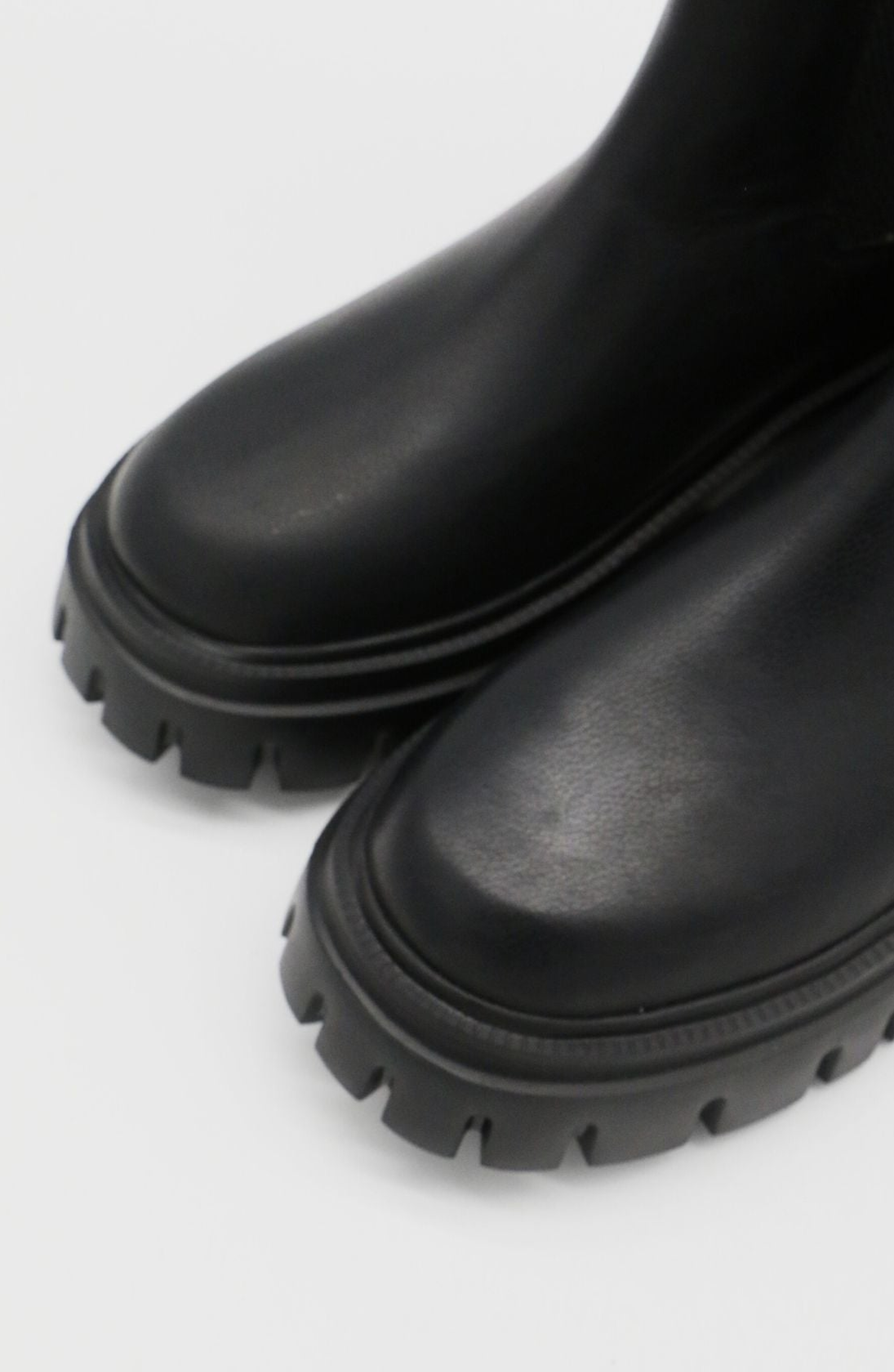 STIVALI NEW YORK Agora Platform Chelsea Boots, Alternate, color, Black