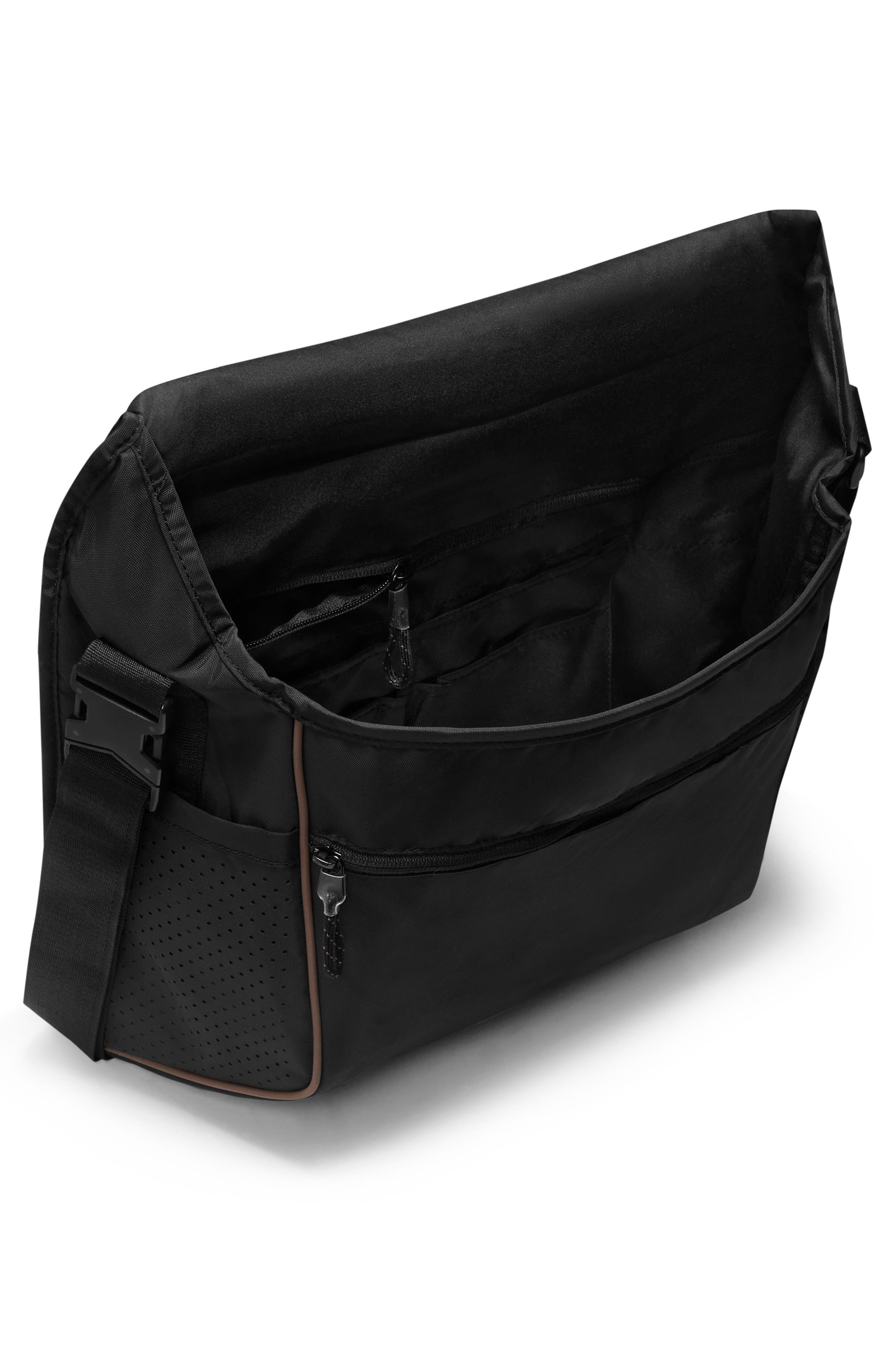 Nike Sportswear Essentials Messenger Bag, Alternate, color, 