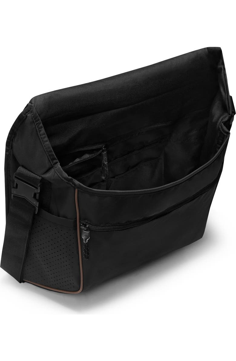Nike Sportswear Essentials Messenger Bag, Alternate, color,