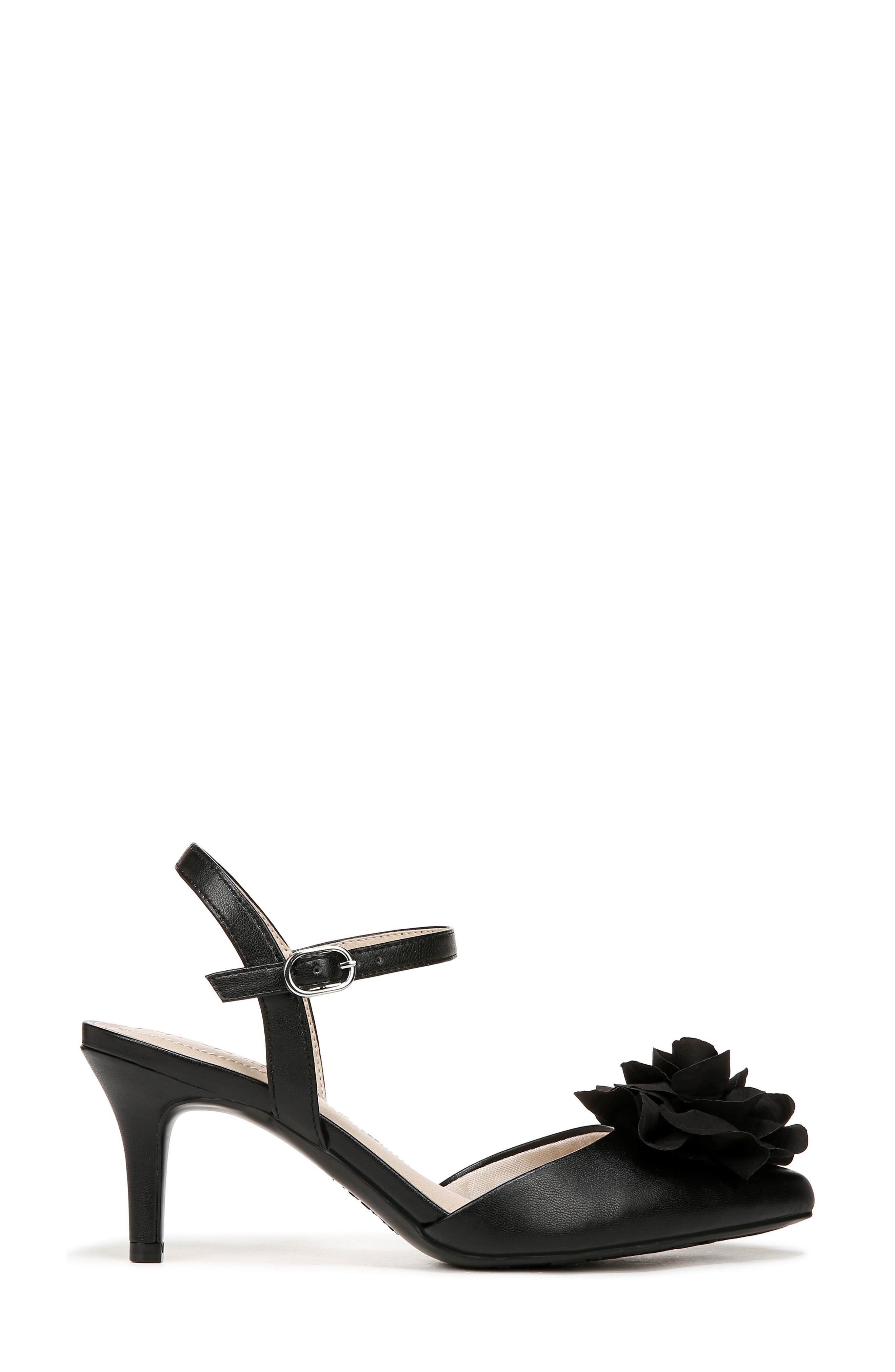 LifeStride Sasha 2 Pointed Toe Pump, Alternate, color, 