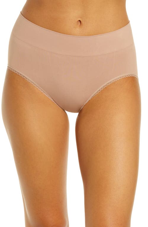 Wacoal Feeling Flexible Briefs In Brown