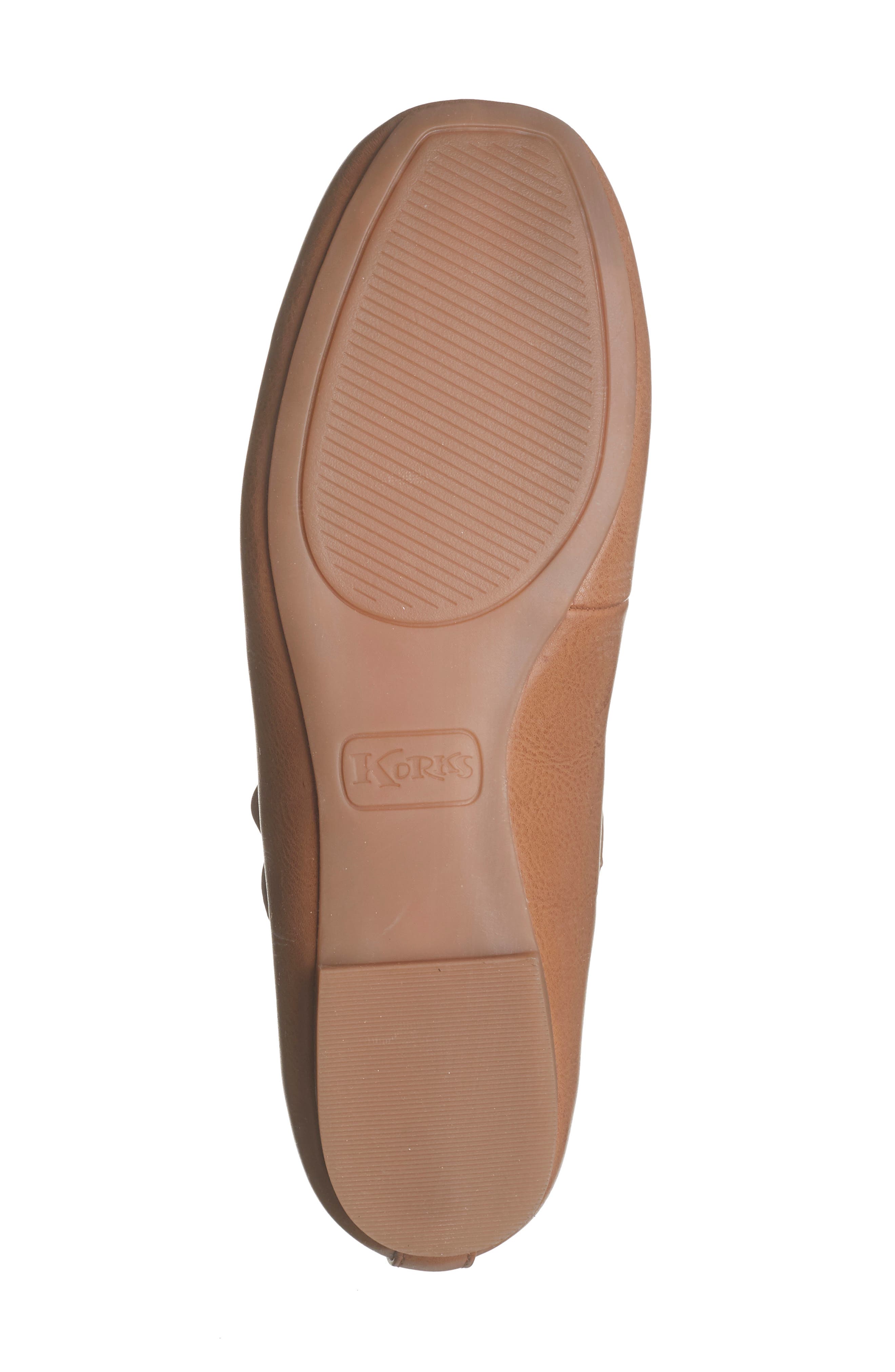 Paige Crossover Mary Jane Flat, Alternate, color, TAN