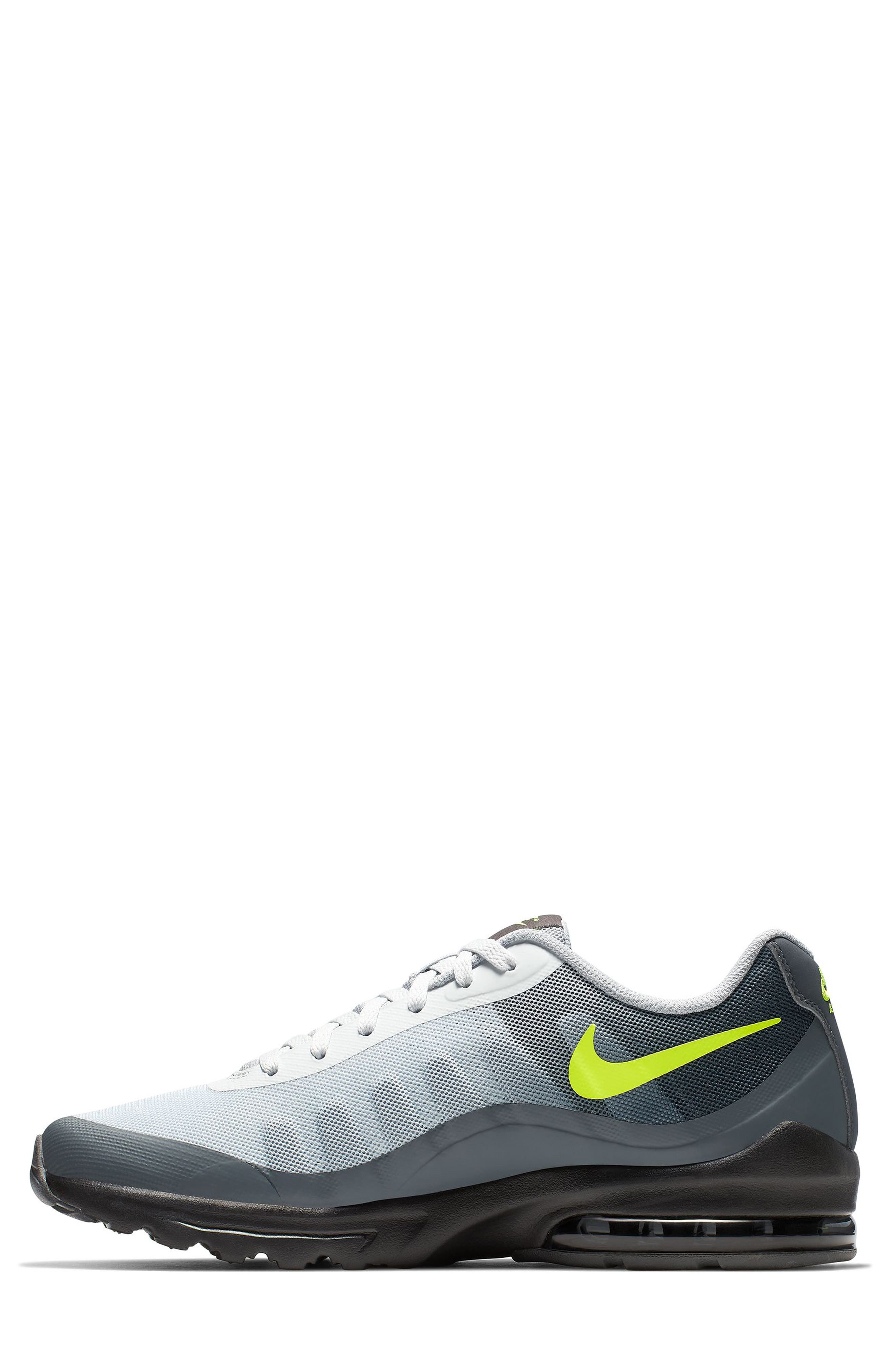 Nike Air Max Invigor Sneaker, Alternate, color, Black/ Cool Grey