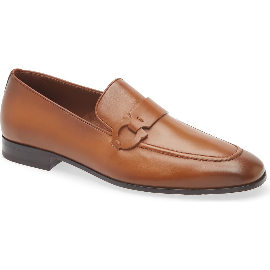 Ferragamo Bonny Apron Toe Loafer In Naturale