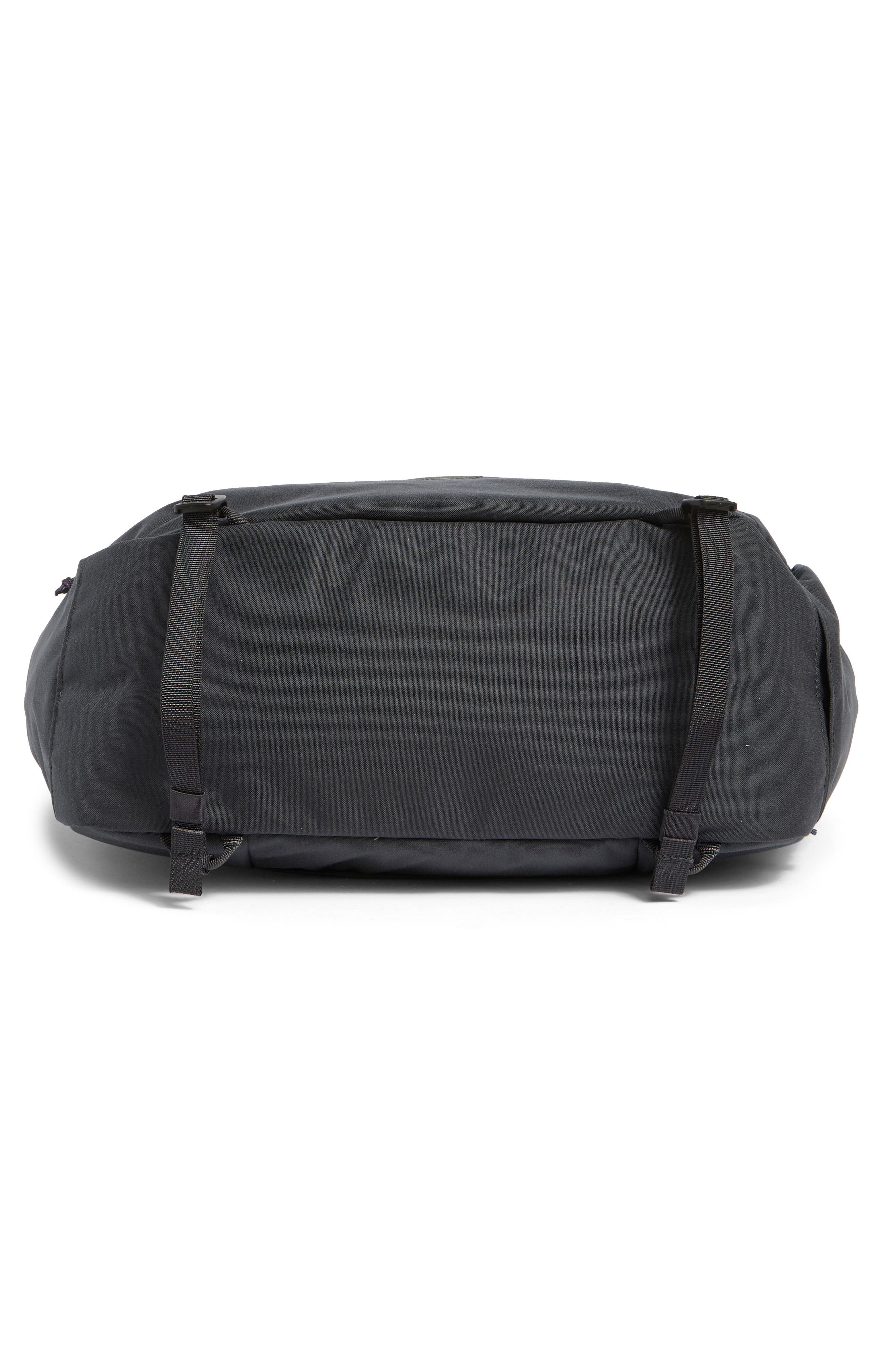 Fjällräven Farden Water Resistant Crossbody Bag, Alternate, color, Coal Black