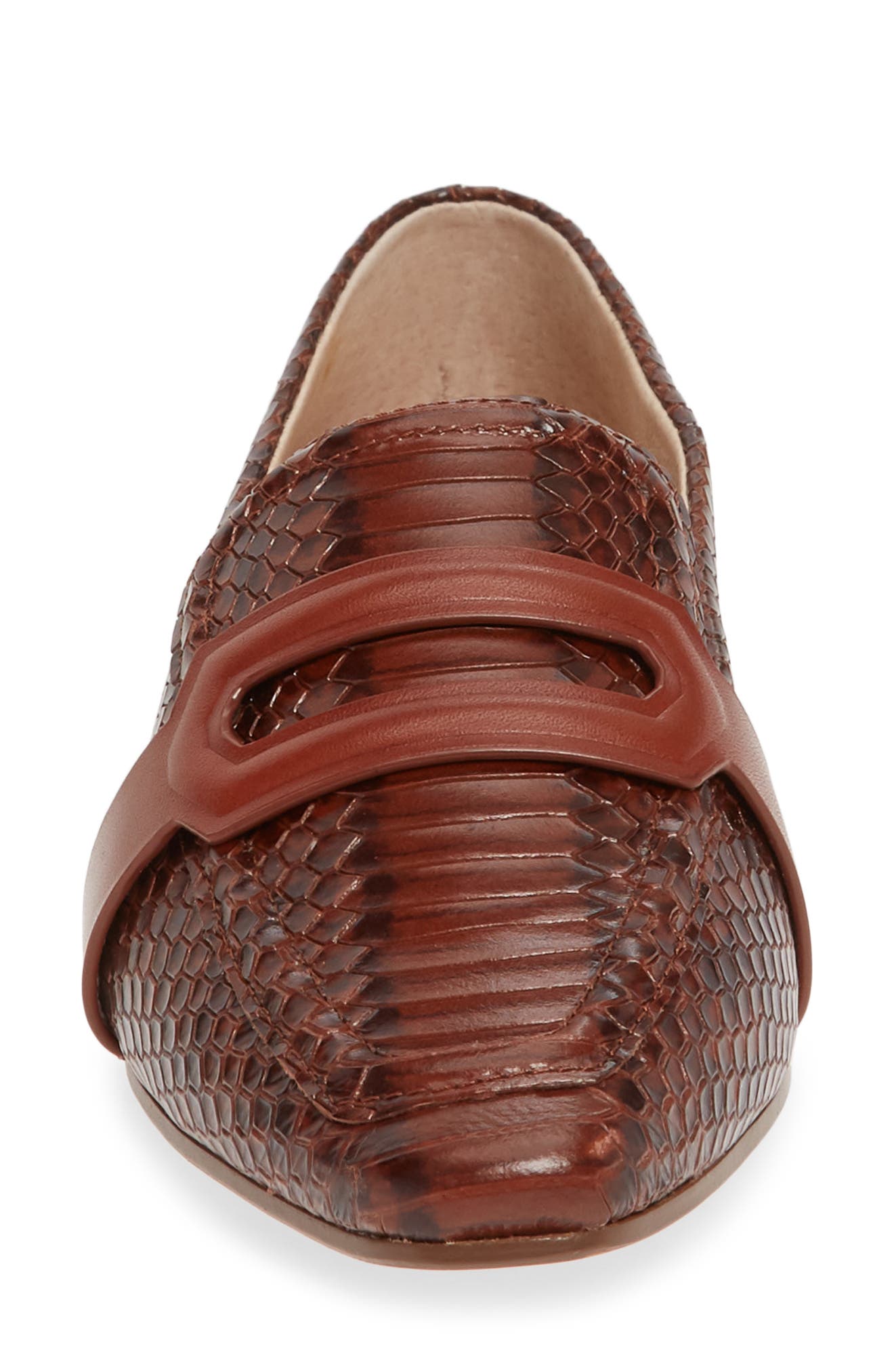 Louise et Cie Beale Flat, Alternate, color, 