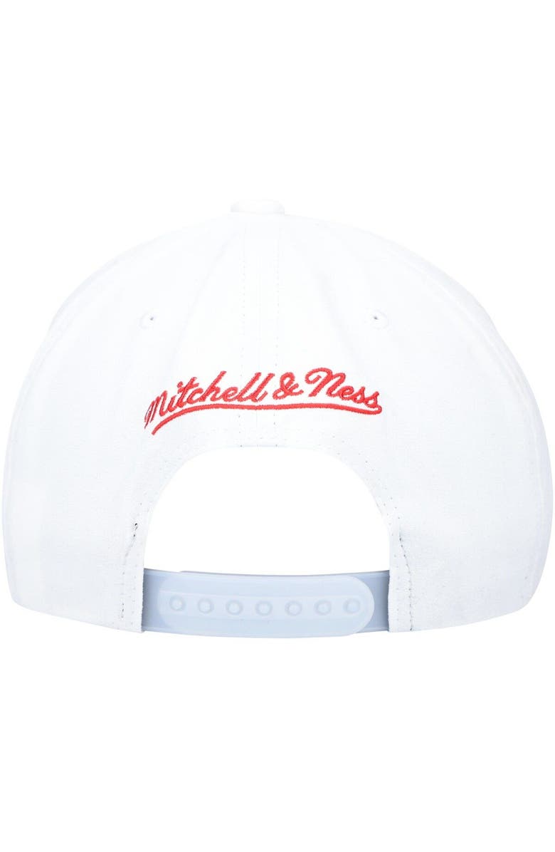 Mitchell & Ness Men's Mitchell & Ness Gray/White Chicago Bulls Day 5 Snapback Hat, Alternate, color, Gray