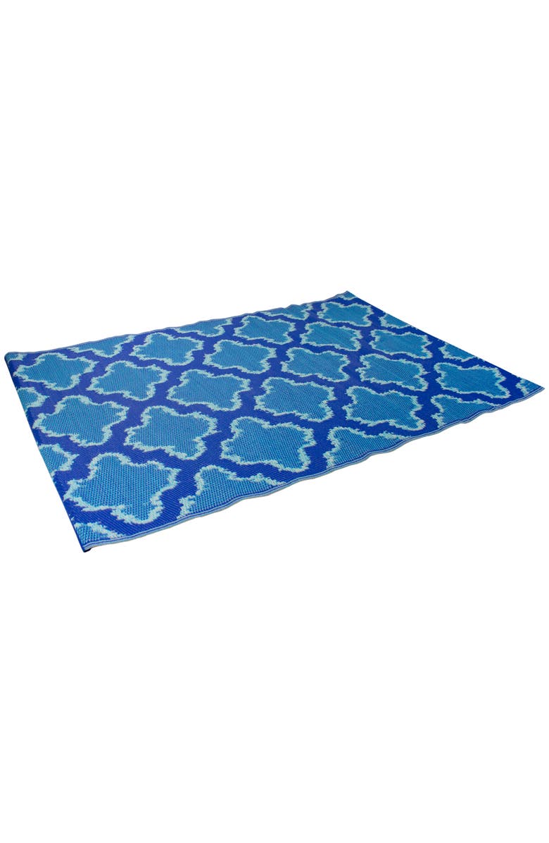 Northlight 4' x 6' Blue Quatrefoil Rectangular Outdoor Area Rug, Alternate, color, Blue