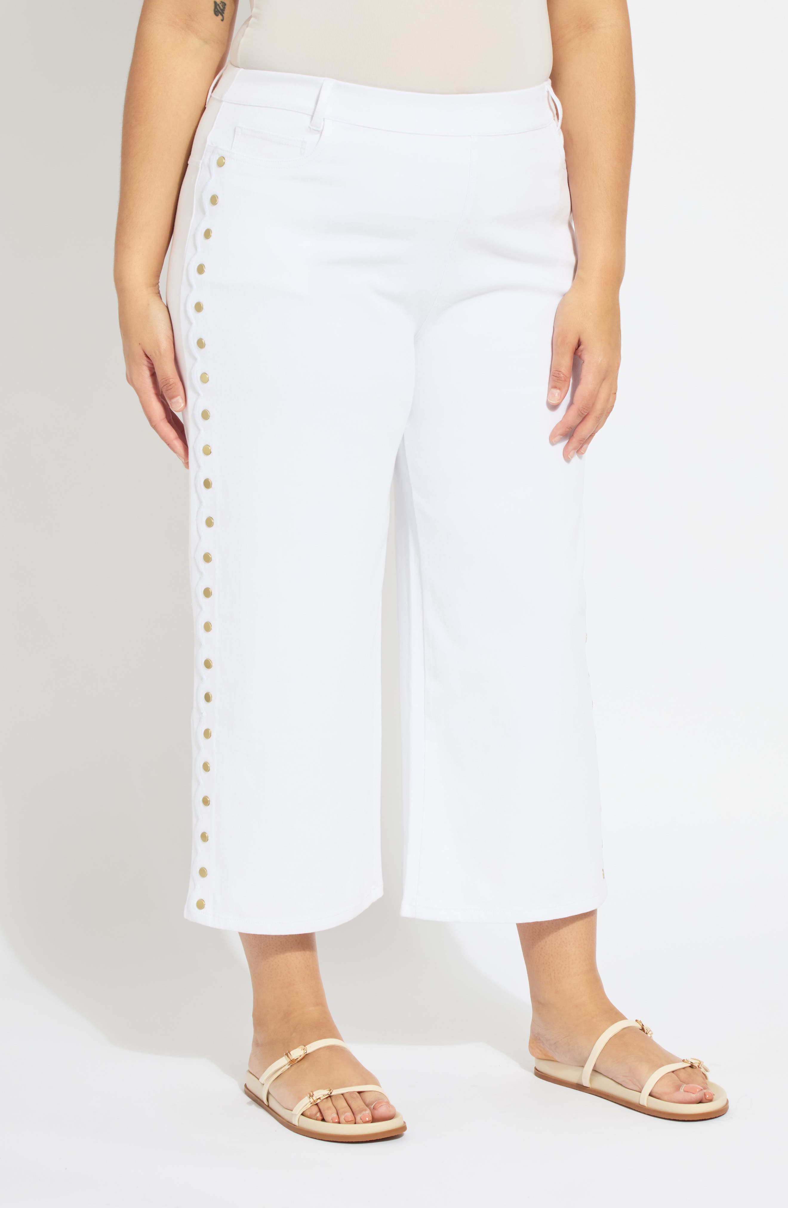 selected WHITE