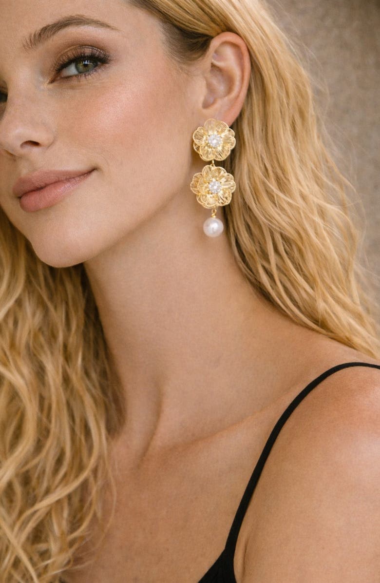 EYE CANDY LOS ANGELES Norah Flower Statement Earrings, Alternate, color, Gold