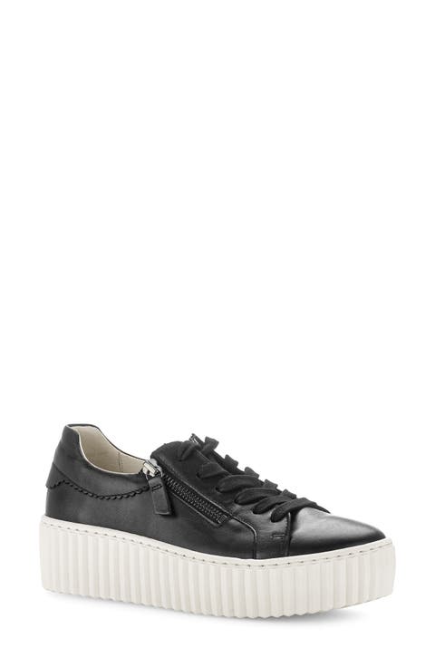 53.200 Platform Sneaker (Women)