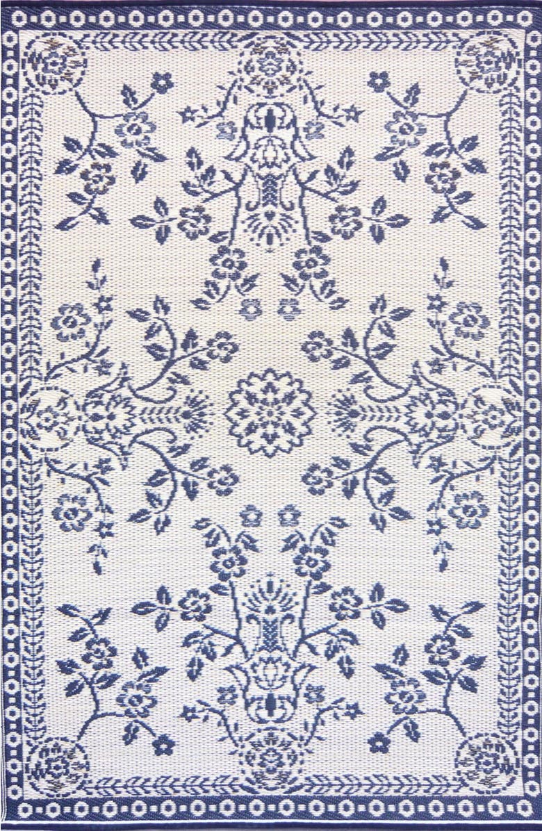 Mad Mats Garland Blue & White, Alternate, color, Blue And White