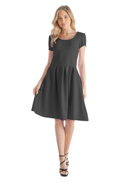 Scoop Neck Knee Length Pleated Pocket Dress