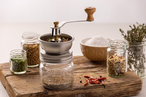 Kilner Seasoning Grinder, Refillable Glass Spice Mill With Stainless Steel Grinder In Multi