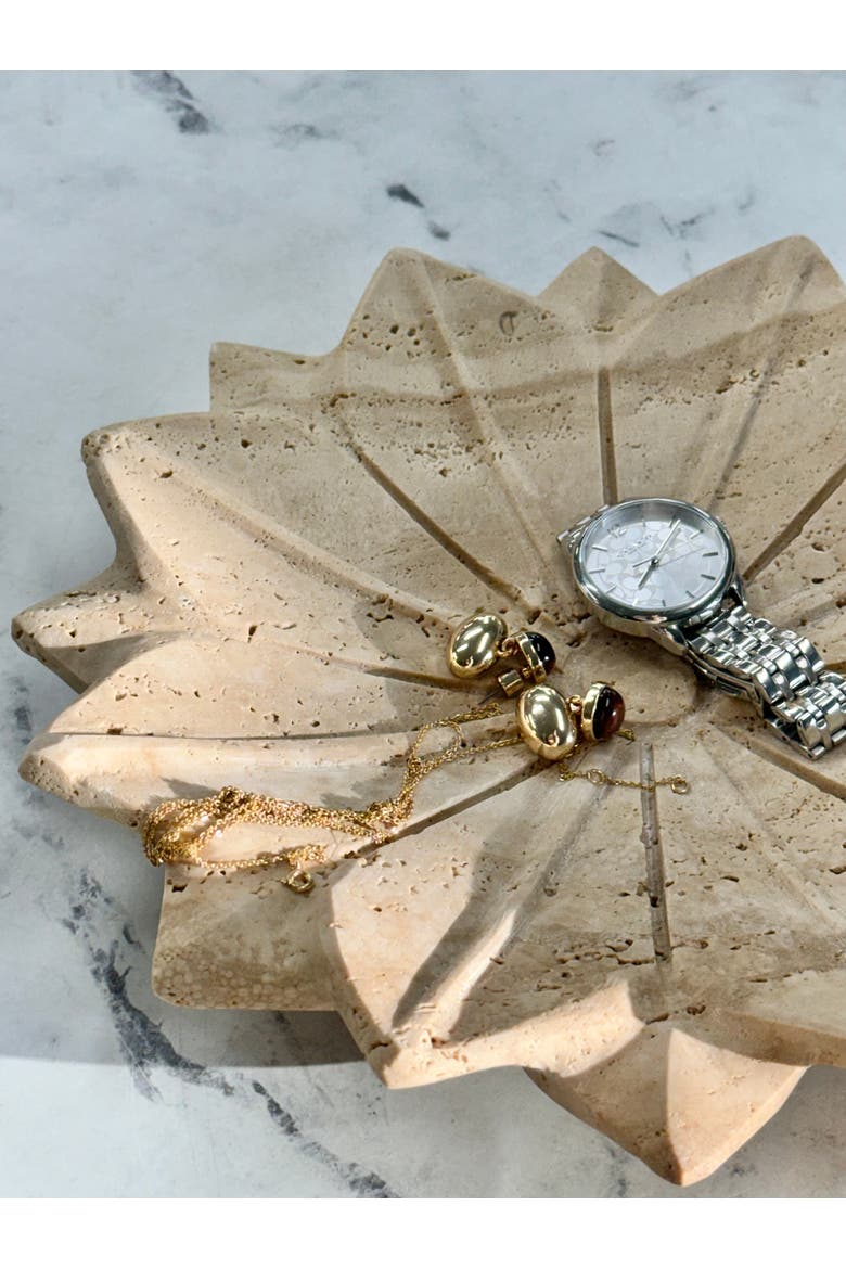 Fleur de Travertine, Alternate, color, Beige