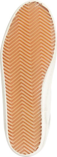 Mid Star Sneaker