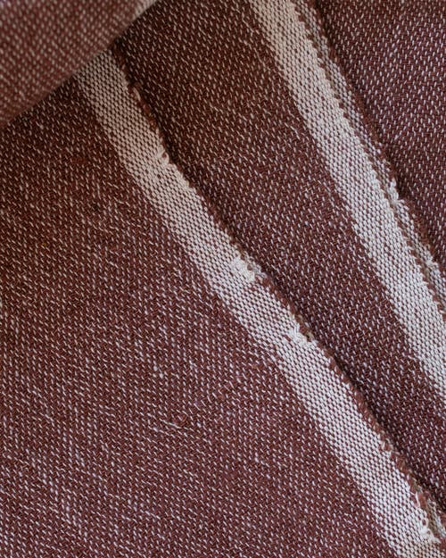 Kd Weave Hand Towel In Brown