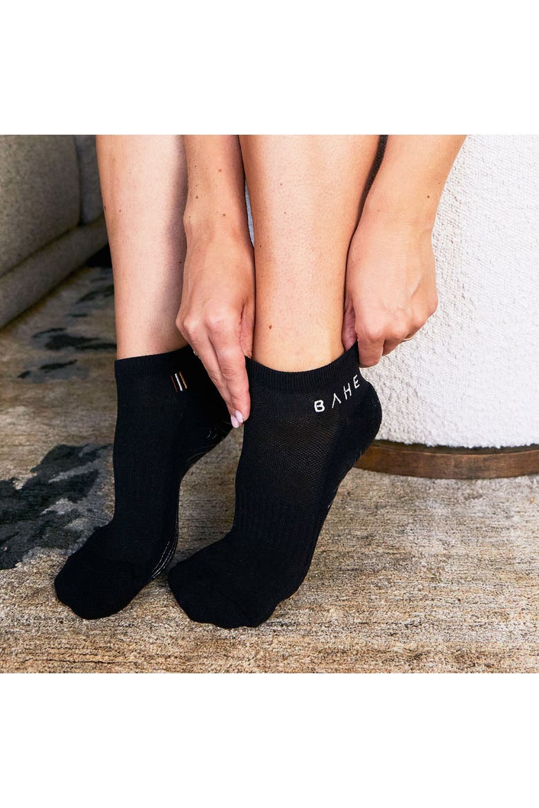 Studio Grippy Ankle Socks, Alternate, color, Anthracite